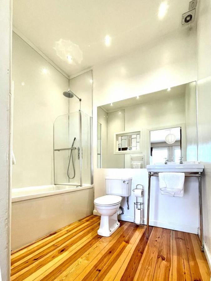 Incredible St Andrew'S Sq - 2 Bed In The Sky Apartment Ngoại thất bức ảnh
